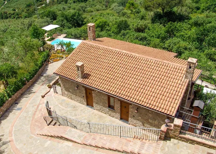 1 Bedroom Gorgeous Apartment In Casal Velino
