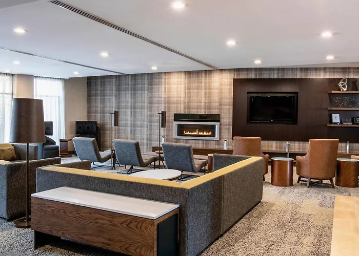 Courtyard By Marriott Edmonton West