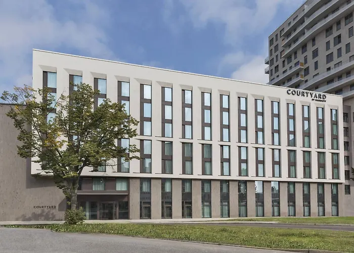 Courtyard By Marriott Hamburg City