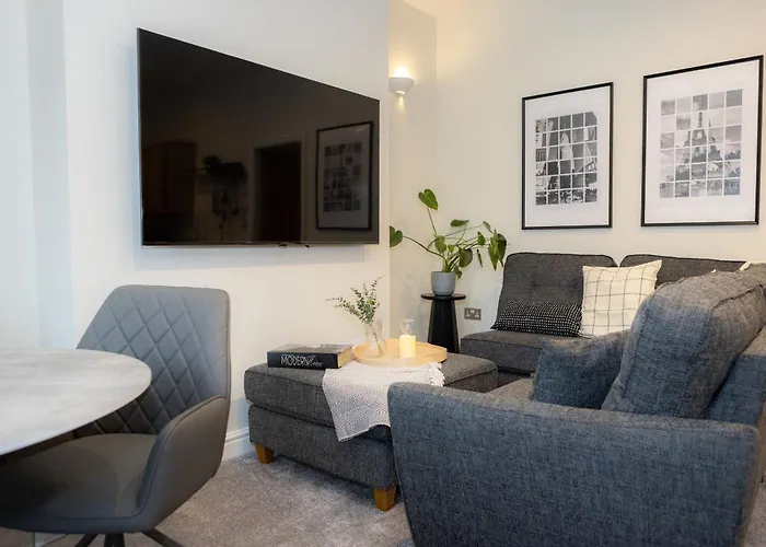 Lethbridge Villa 49 Apartment 2 Super Fibre Wifi, Free Parking