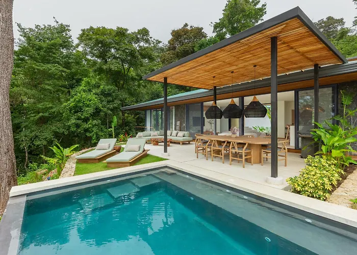 Villa Koa - Your Tropical Retreat