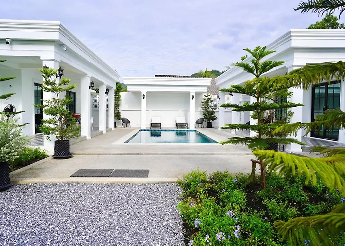 Tarn Villa Krabi