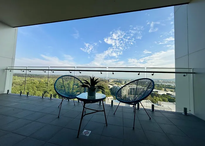 Manhattan Luxe Views L14 Pool Spa Gym 1Br 1 Bath 1 Secure Parking Central City