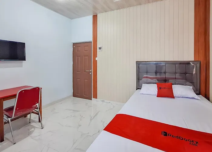 Reddoorz Syariah At Borba Kesepuhan Cirebon