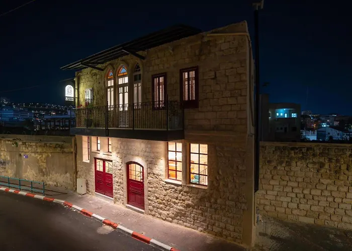 Roots Boutique Hotel