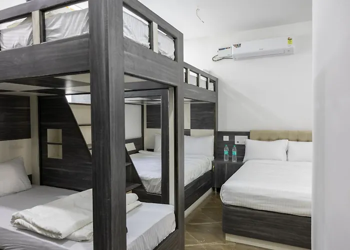 Hotel Kurunjii Residency