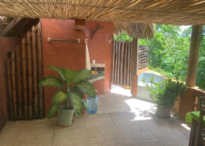 La Loma Linda, Bungalows Y Yoga