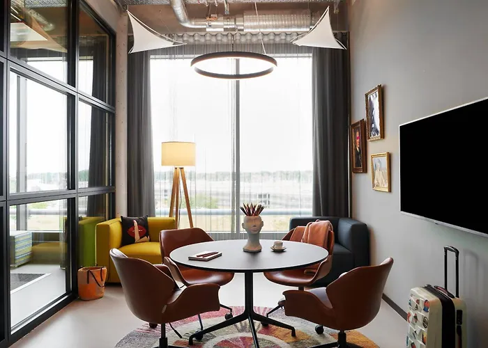 Moxy Cologne Bonn Airport