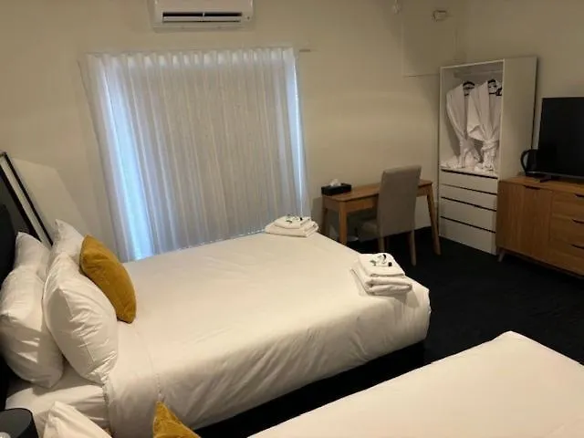 Riverwood Hotel - Adults Only