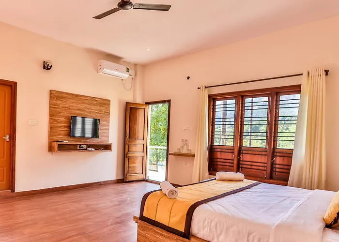 Hill Crest Resort - Coorg