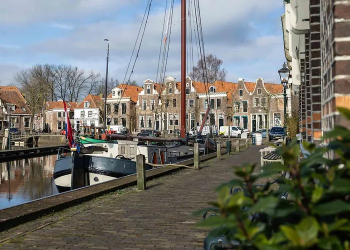 Cosy Hotel In Historical Center Of Blokzijl