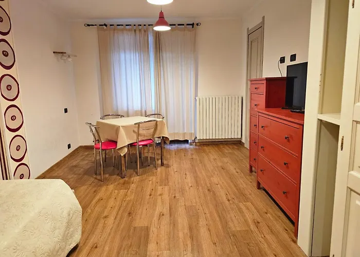 Hotel Bucaneve