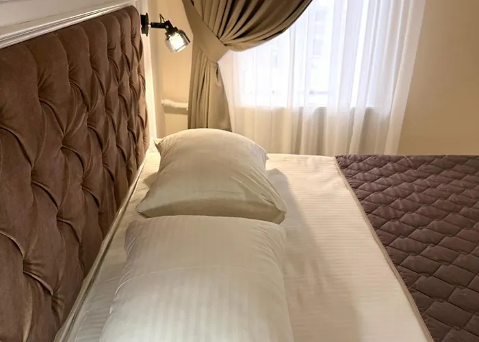 Mark Plaza Hotel