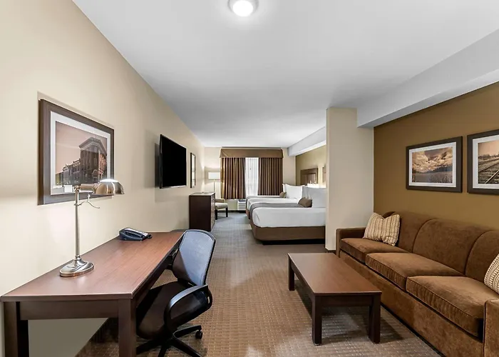 Best Western Plus Lacombe Inn And Suites