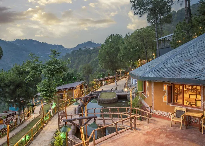 A Kasauli Ggaon By Echor