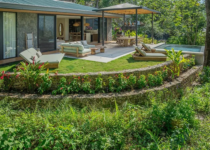 Villa Koa - Your Tropical Retreat