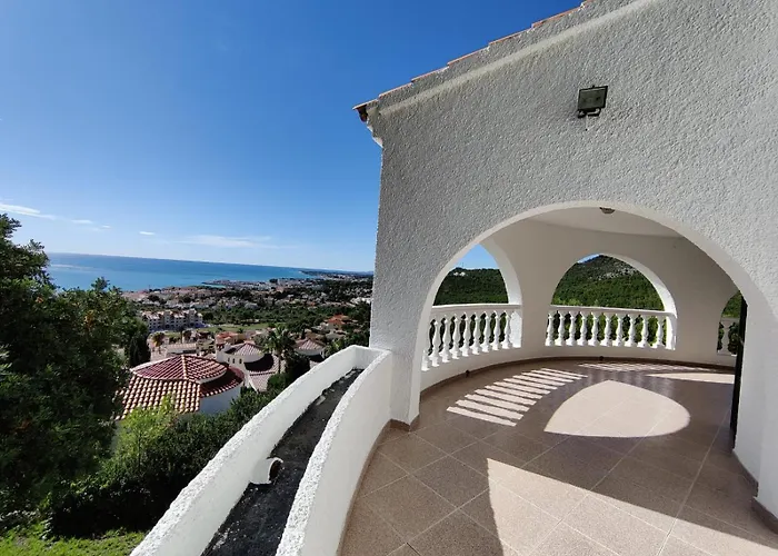 Villa With Stunning Sea Views