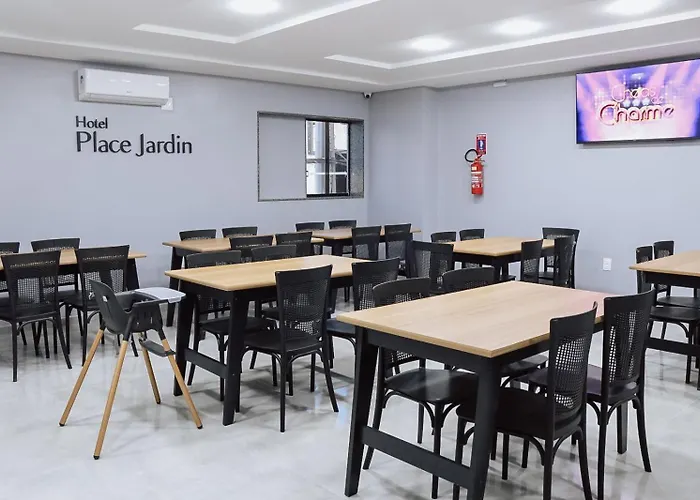Hotel Place Jardin