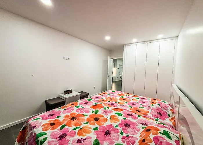 Bragança Holiday Home new apartment with 2 bedrooms private parking