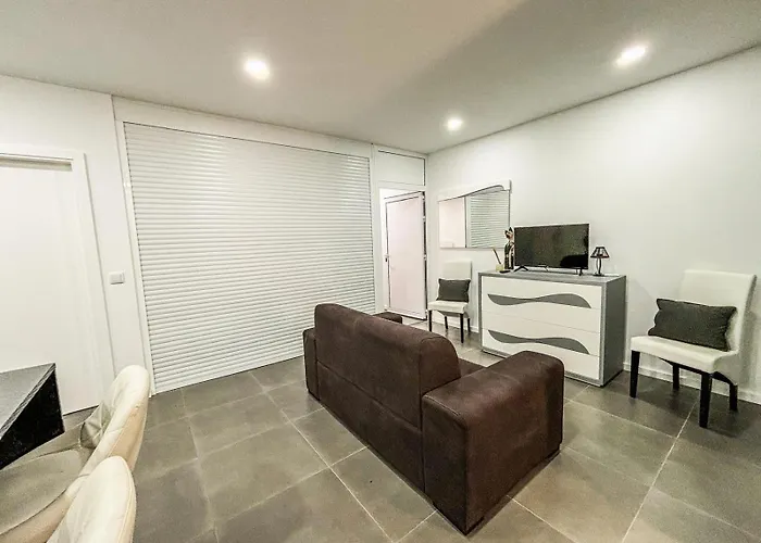 Bragança Holiday Home new apartment with 2 bedrooms private parking