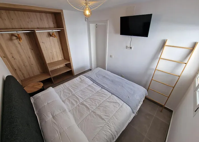 Hoy Caleta Apartments