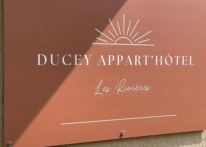 Ducey Appart'Hotel - Les Rivieres