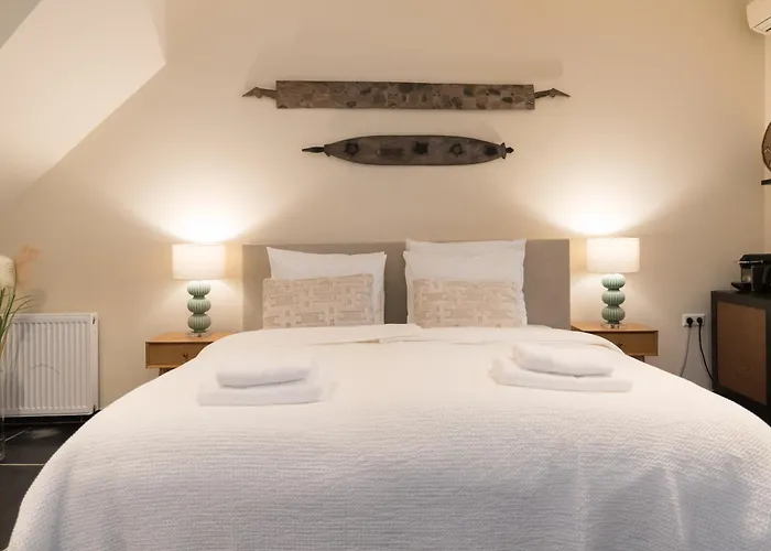 Six Boutique Hotel