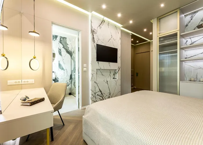 K&K Luxury Rooms