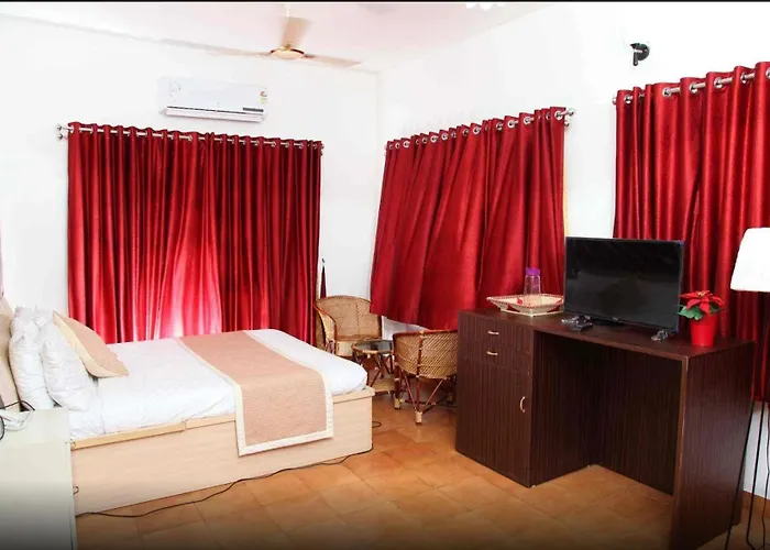 Bharatham Heritage Inn