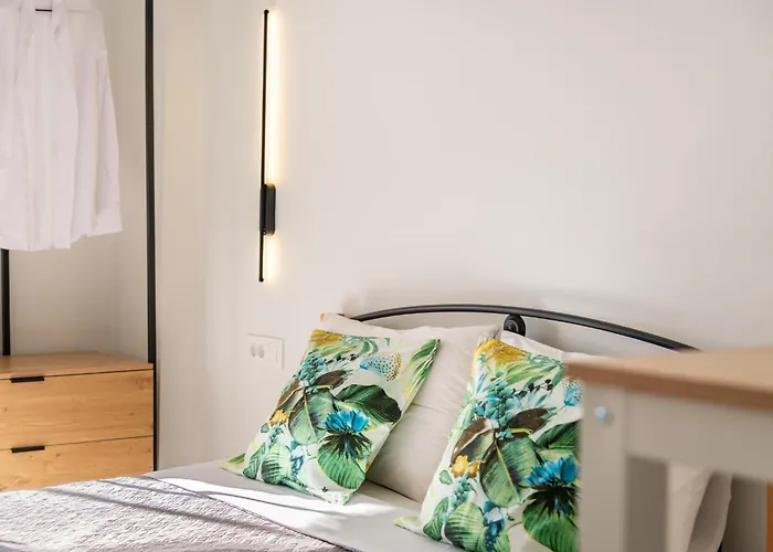 Avouris 2 Bedroom Apartment & Studios
