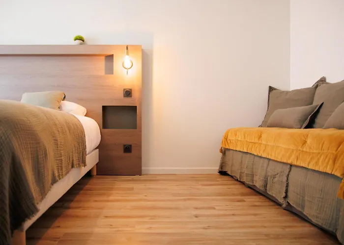 Appart'Hotel Le Corot - Acces Autonome - Saint-Junien Centre