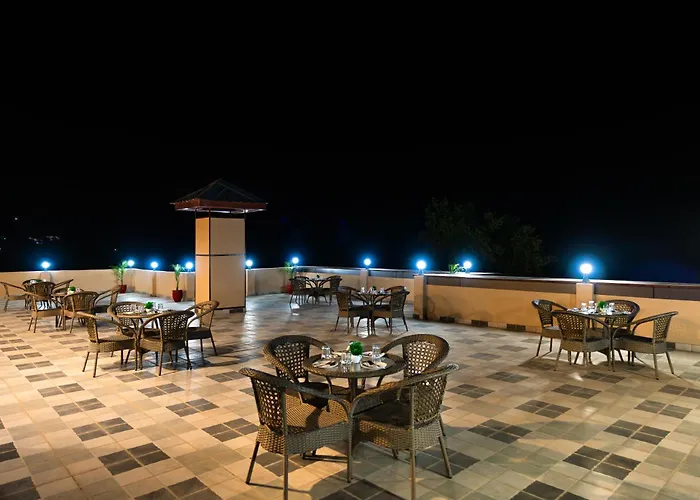 Aotel By Clarks Inn Palampur