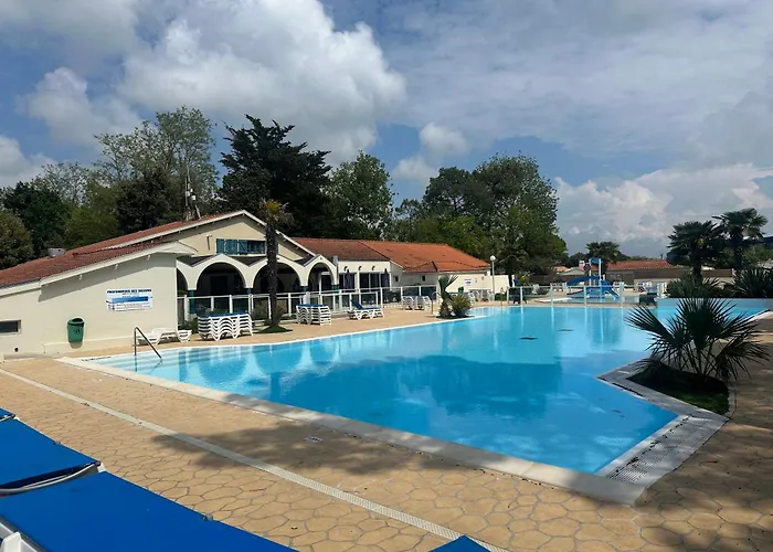 Camping 4 Etoiles A St Jeans-De-Monts Mobil Home 4A6 Pers