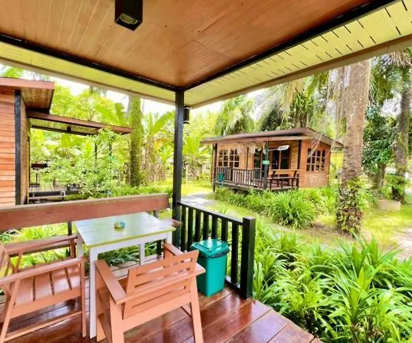 Lay Back Villa Wooden House Ac Hot Shower High Speed Internet