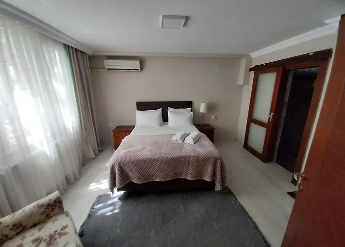 Beautiful Stone Guesthouse In Cool Konak District