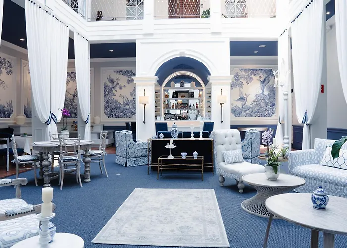 Parc Royal Suites Hotel