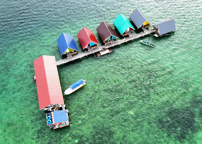 Adil Waterhouse Resort