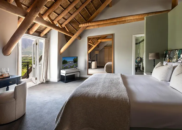 Mont Rochelle Hotel And Vineyard