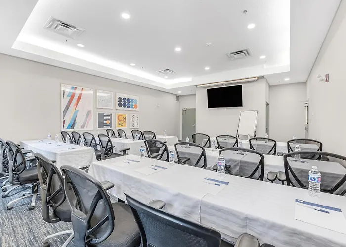 Holiday Inn Express Hotel & Suites-Edmonton South By Ihg