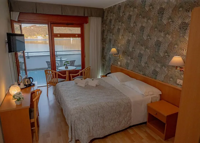 Hotel Chalet Del Lago