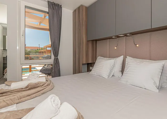 Gorgeous Home In Brodarica