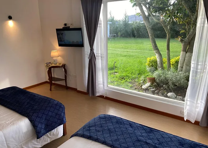 Apricot Hotel