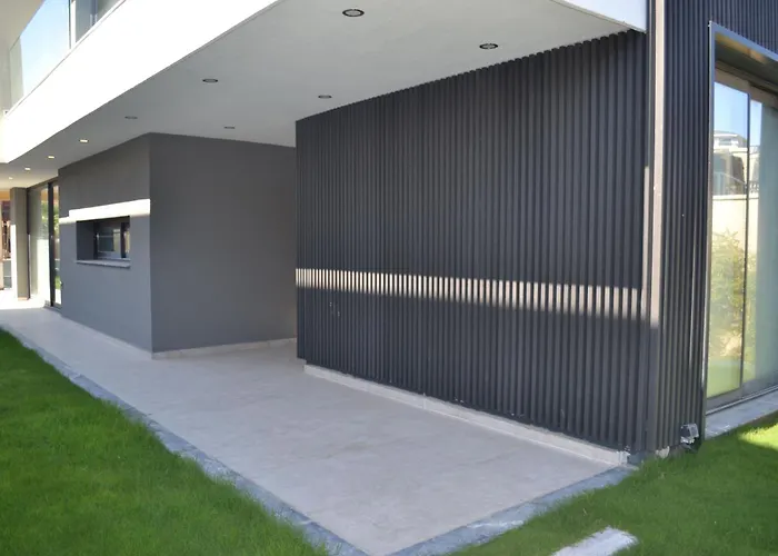 Villa Merkez Havuzlu Odalarbanyolu