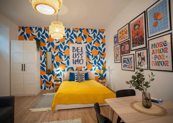 Quasi Rooms