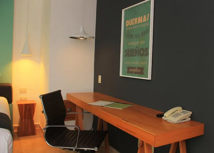 Rivoli Select Hotel