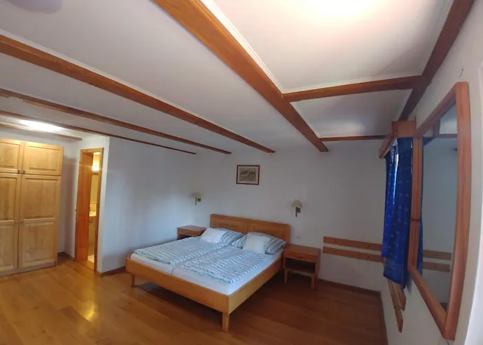 Zoeld Sziget Apartmanhaz