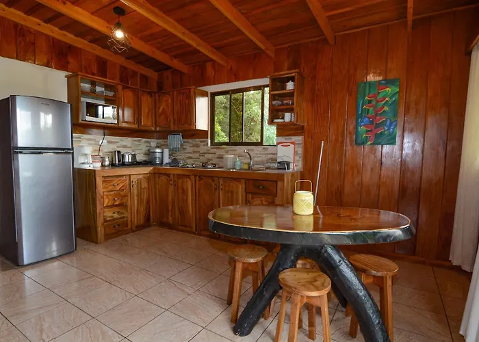 Las Marias Monteverde - Mountain View Cottages & Gardens