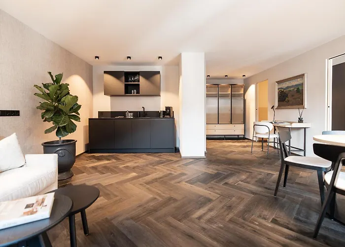 Schwarzer Adler - Concept Living