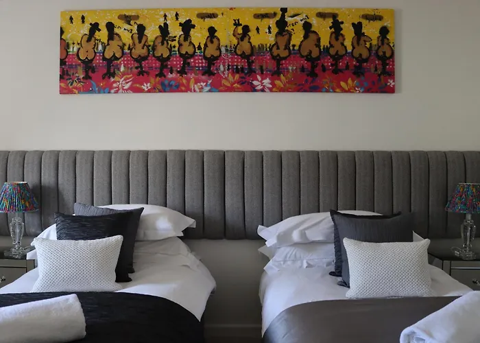 Thornton House Luxury Accommodation In The Town Centre With Private Parking