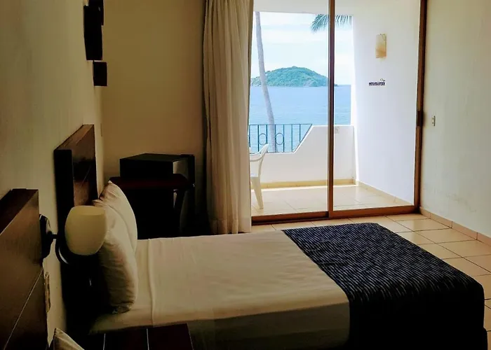 Costa Alegre Hotel & Suites